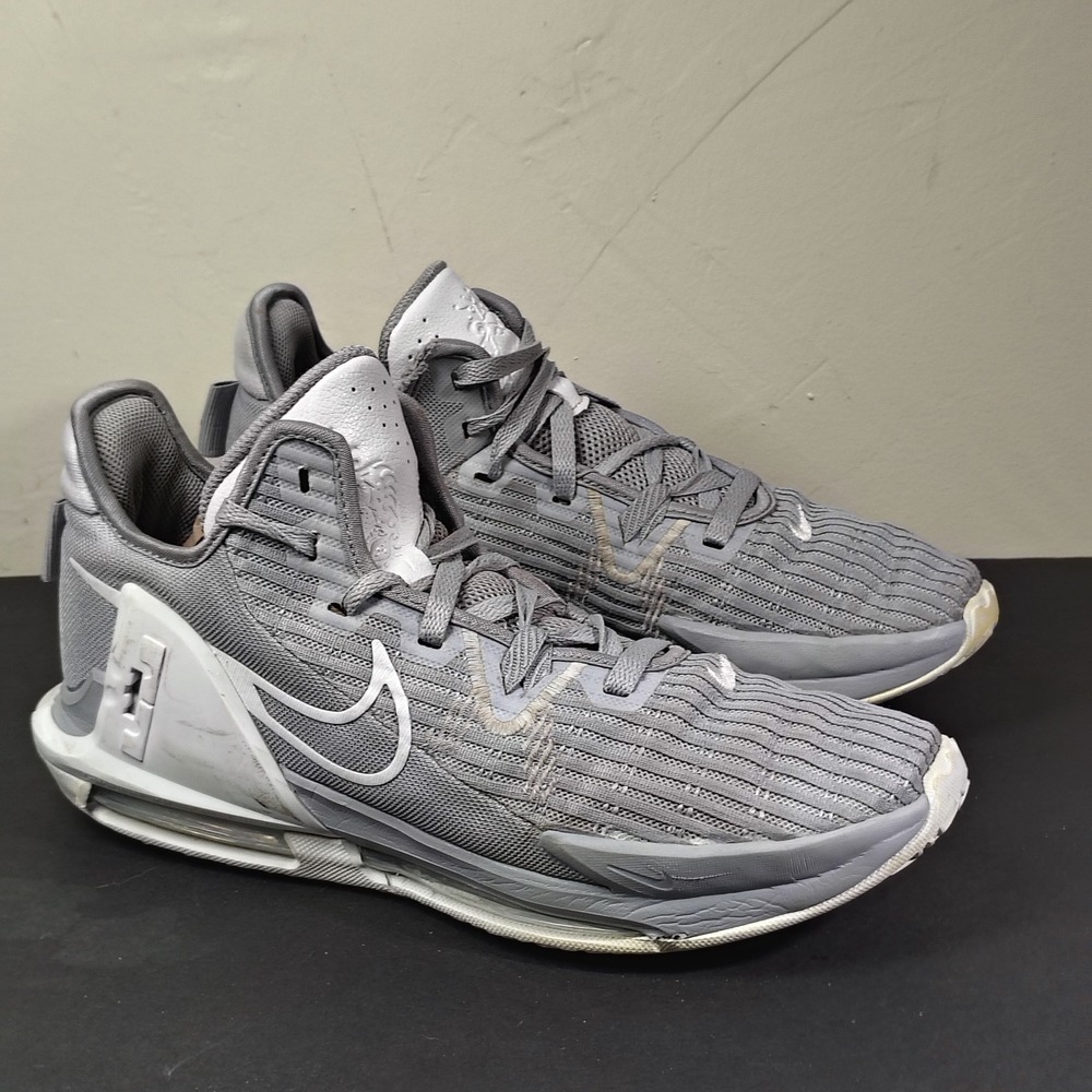 Nike LeBron 19 Low Mens 10 Wolf Grey White DO9843-001 Basketball Shoes Sneaker